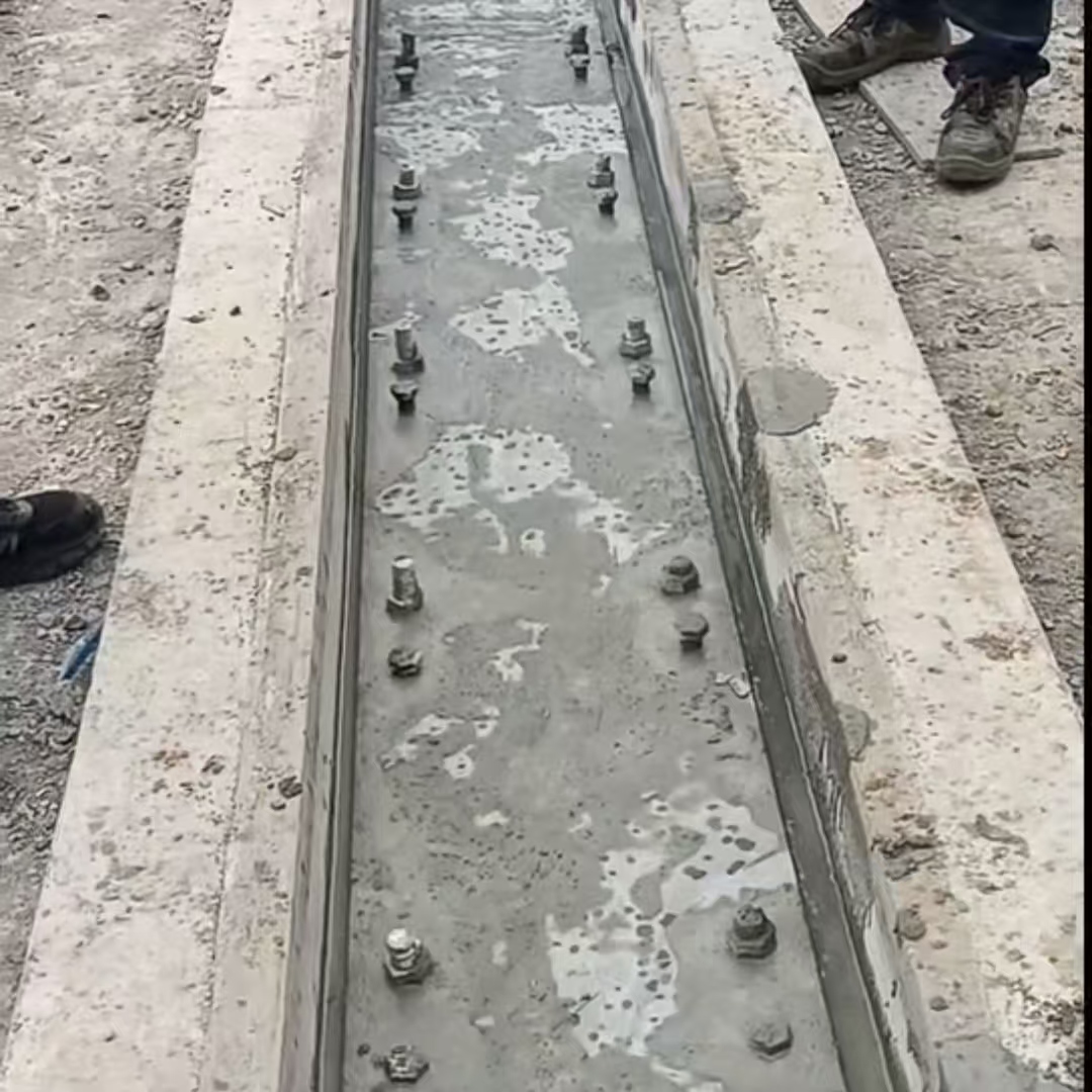 达川港口码头起重机龙门吊重型机械设备稳固用早强快凝轨道胶泥